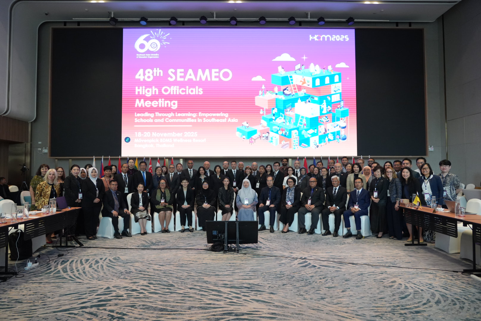 1764055081917216.jpg SEAMEO HOM大合影.JPG